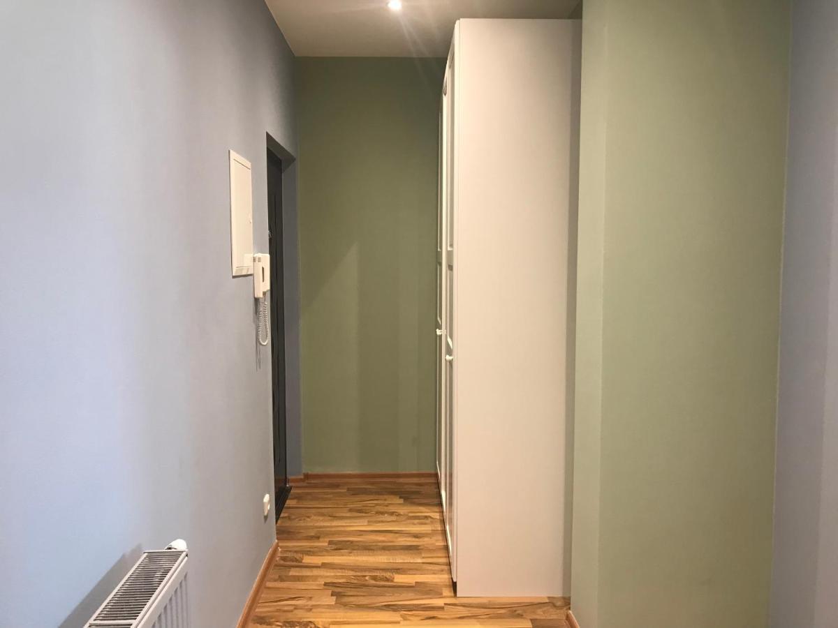 Attic Apartment On Waterfront / View / Netflix Prague Exterior photo